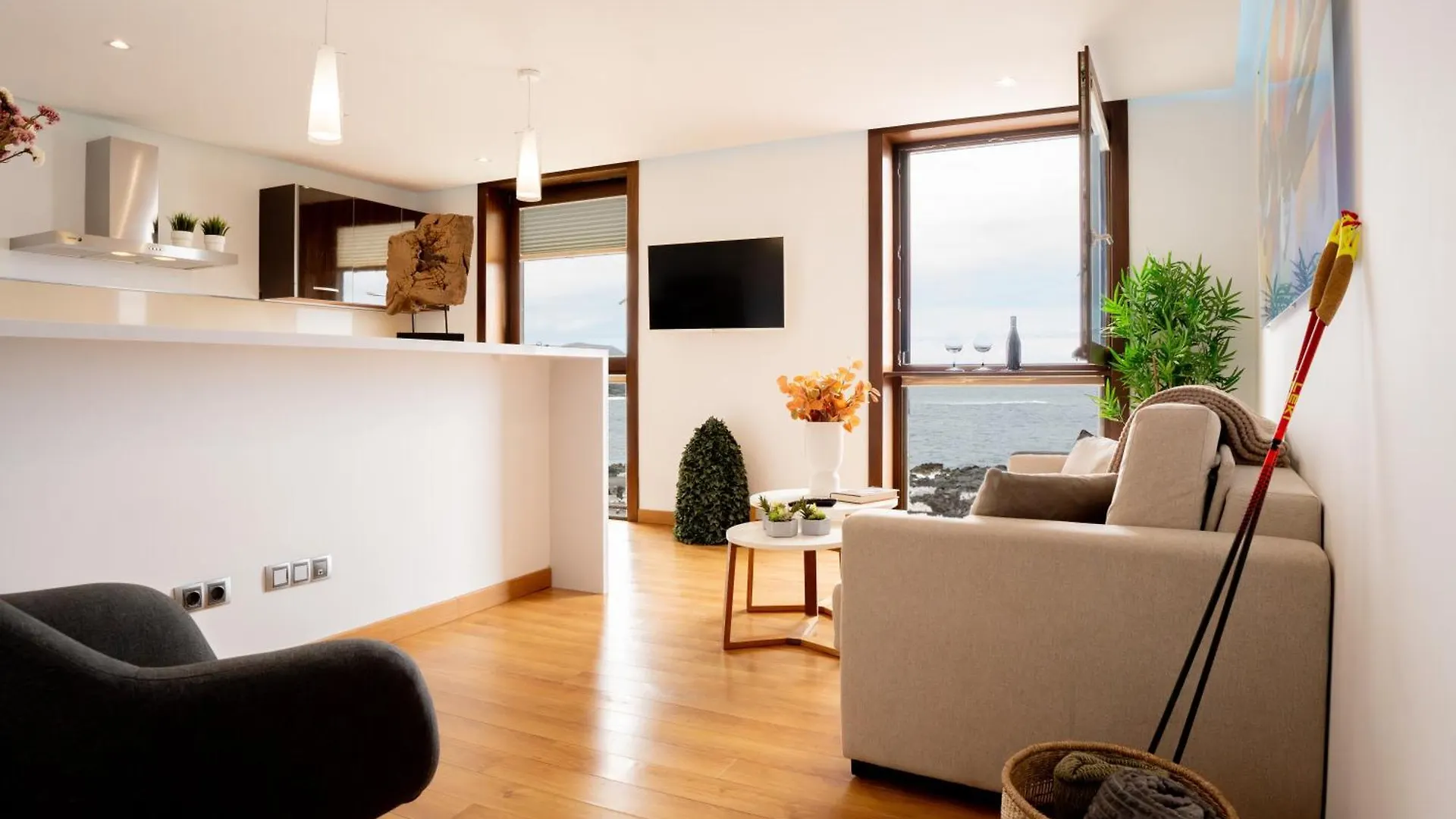 Modern Sea Front Apartment In Garachico 3